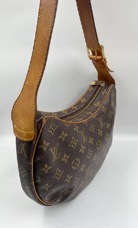 Louis Vuitton Croissant MM