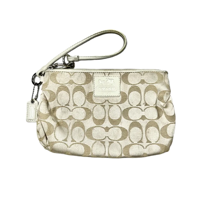 Wristlet Designer By Coach, Size: Medium