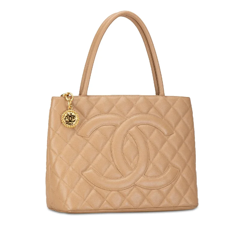 Chanel Caviar Medallion Tote (ZWP57b)