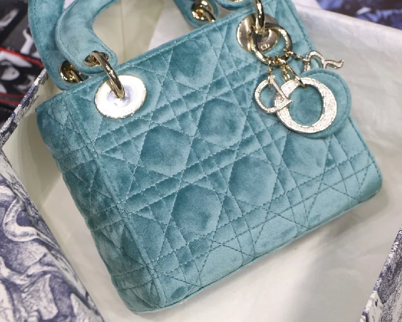 Christian Dior Bags  910