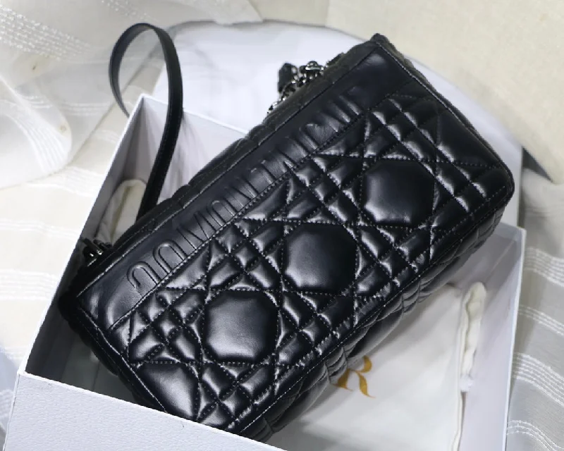 WF - Dior Bag - 585